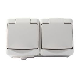 DOBBEL STIKK MED LOKK IP44